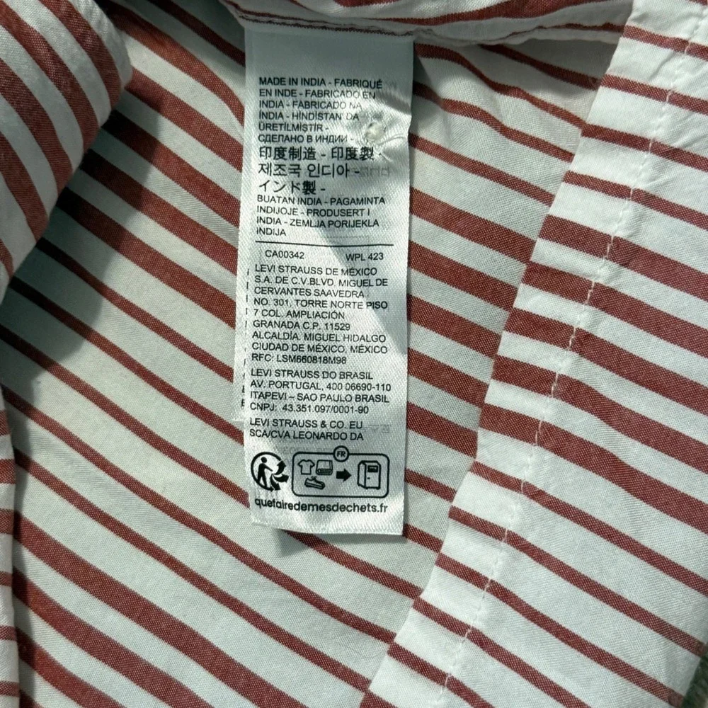 Levis Classic Camper Relaxed Fit Shirt Mens Large Red White Striped NWT viscose